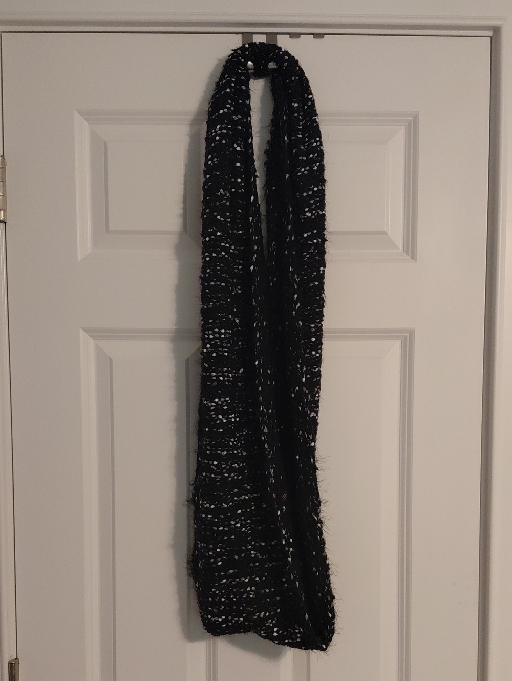 Cuddl Duds Black & White Speckled Knit Infinity Scarf